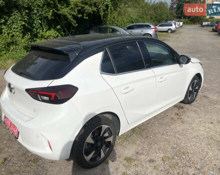 Белый Опель Corsa-e, объемом двигателя 0 л и пробегом 51 тыс. км за 9500 $, фото 8 на Automoto.ua