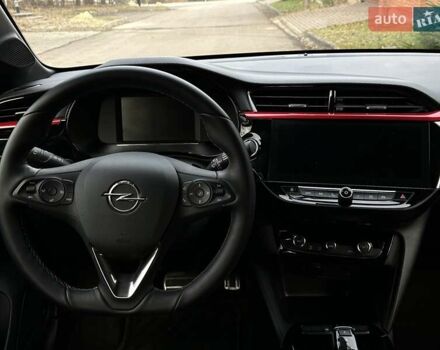 Белый Опель Corsa-e, объемом двигателя 0 л и пробегом 28 тыс. км за 15615 $, фото 42 на Automoto.ua