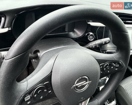 Белый Опель Corsa-e, объемом двигателя 0 л и пробегом 175 тыс. км за 12300 $, фото 39 на Automoto.ua