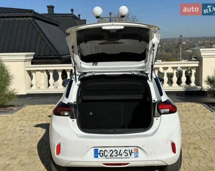Белый Опель Corsa-e, объемом двигателя 0 л и пробегом 50 тыс. км за 12999 $, фото 15 на Automoto.ua