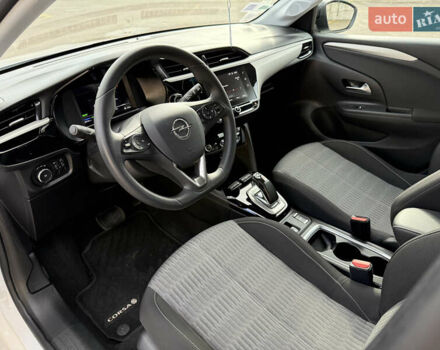 Опель Corsa-e 2021 в Ровно на Automoto.ua Белый Опель Corsa-e, объемом двигателя 0 л и пробегом 50 тыс. км за 12250 $, фото 68 на Automoto.ua