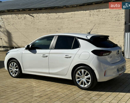 Белый Опель Corsa-e, объемом двигателя 0 л и пробегом 50 тыс. км за 12999 $, фото 4 на Automoto.ua