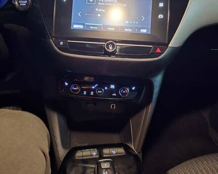 Белый Опель Corsa-e, объемом двигателя 0 л и пробегом 34 тыс. км за 11999 $, фото 25 на Automoto.ua