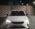 Белый Опель Corsa-e, объемом двигателя 0 л и пробегом 34 тыс. км за 11999 $, фото 31 на Automoto.ua