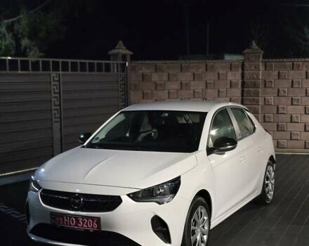 Белый Опель Corsa-e, объемом двигателя 0 л и пробегом 34 тыс. км за 11999 $, фото 4 на Automoto.ua