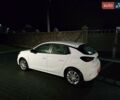 Белый Опель Corsa-e, объемом двигателя 0 л и пробегом 34 тыс. км за 11999 $, фото 20 на Automoto.ua