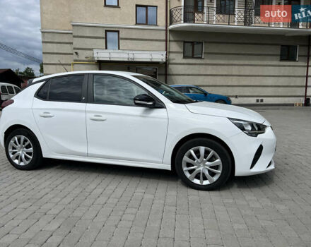 Белый Опель Corsa-e, объемом двигателя 0 л и пробегом 39 тыс. км за 13500 $, фото 2 на Automoto.ua