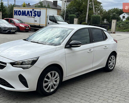 Белый Опель Corsa-e, объемом двигателя 0 л и пробегом 39 тыс. км за 13500 $, фото 1 на Automoto.ua