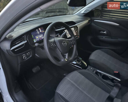 Білий Опель Corsa-e, об'ємом двигуна 0 л та пробігом 24 тис. км за 13500 $, фото 12 на Automoto.ua