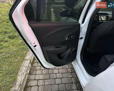 Білий Опель Corsa-e, об'ємом двигуна 0 л та пробігом 24 тис. км за 13500 $, фото 10 на Automoto.ua