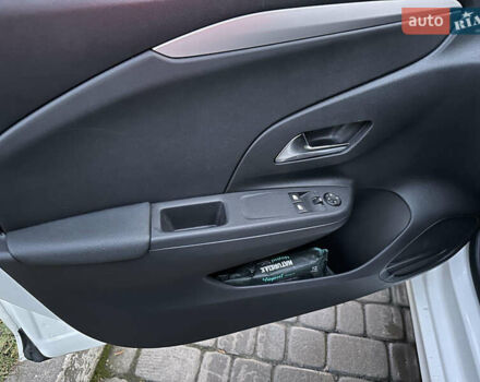 Білий Опель Corsa-e, об'ємом двигуна 0 л та пробігом 24 тис. км за 13500 $, фото 15 на Automoto.ua