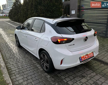 Білий Опель Corsa-e, об'ємом двигуна 0 л та пробігом 24 тис. км за 13500 $, фото 5 на Automoto.ua