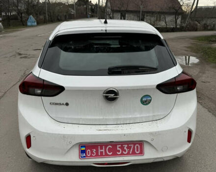 Белый Опель Corsa-e, объемом двигателя 0 л и пробегом 7 тыс. км за 13100 $, фото 5 на Automoto.ua