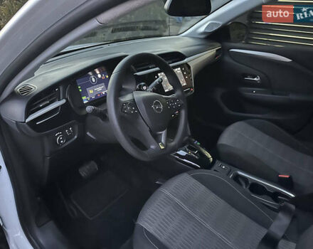 Білий Опель Corsa-e, об'ємом двигуна 0 л та пробігом 26 тис. км за 13000 $, фото 8 на Automoto.ua