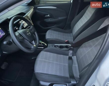 Белый Опель Corsa-e, объемом двигателя 0 л и пробегом 28 тыс. км за 13500 $, фото 11 на Automoto.ua