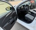 Белый Опель Corsa-e, объемом двигателя 0 л и пробегом 5 тыс. км за 16800 $, фото 59 на Automoto.ua