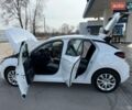 Белый Опель Corsa-e, объемом двигателя 0 л и пробегом 5 тыс. км за 16800 $, фото 91 на Automoto.ua