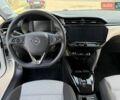 Белый Опель Corsa-e, объемом двигателя 0 л и пробегом 5 тыс. км за 16800 $, фото 3 на Automoto.ua