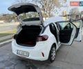 Белый Опель Corsa-e, объемом двигателя 0 л и пробегом 5 тыс. км за 16800 $, фото 87 на Automoto.ua