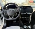 Белый Опель Corsa-e, объемом двигателя 0 л и пробегом 5 тыс. км за 16800 $, фото 67 на Automoto.ua