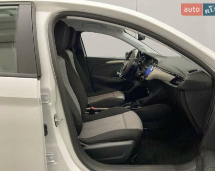 Белый Опель Corsa-e, объемом двигателя 0 л и пробегом 5 тыс. км за 16900 $, фото 6 на Automoto.ua