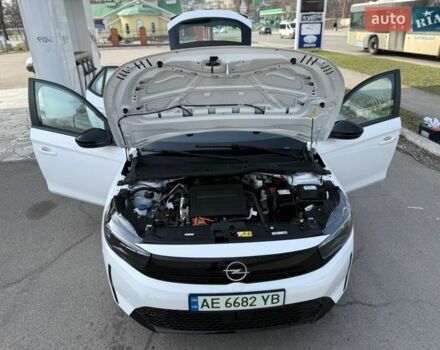 Белый Опель Corsa-e, объемом двигателя 0 л и пробегом 5 тыс. км за 16800 $, фото 96 на Automoto.ua