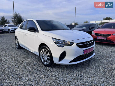 Белый Опель Corsa-e, объемом двигателя 0 л и пробегом 142 тыс. км за 11999 $, фото 1 на Automoto.ua