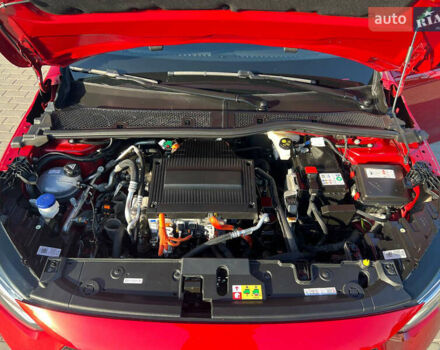 Красный Опель Corsa-e, объемом двигателя 0 л и пробегом 76 тыс. км за 14500 $, фото 12 на Automoto.ua