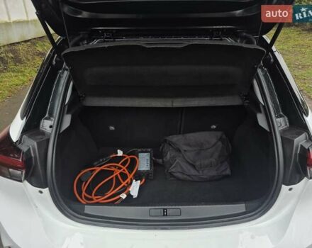 Опель Corsa-e, объемом двигателя 0 л и пробегом 122 тыс. км за 14713 $, фото 12 на Automoto.ua