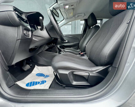 Серый Опель Corsa-e, объемом двигателя 0 л и пробегом 41 тыс. км за 14000 $, фото 40 на Automoto.ua