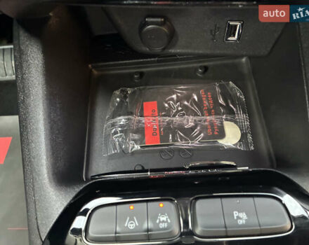 Сірий Опель Corsa-e, об'ємом двигуна 0 л та пробігом 40 тис. км за 14900 $, фото 57 на Automoto.ua