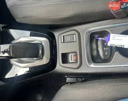 Серый Опель Corsa-e, объемом двигателя 0 л и пробегом 97 тыс. км за 12999 $, фото 12 на Automoto.ua