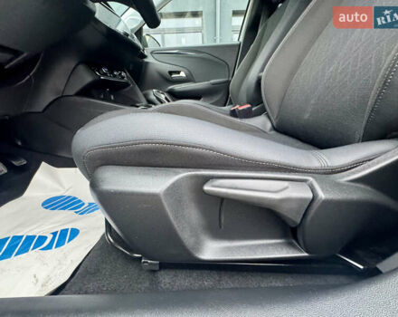 Серый Опель Corsa-e, объемом двигателя 0 л и пробегом 41 тыс. км за 14000 $, фото 41 на Automoto.ua