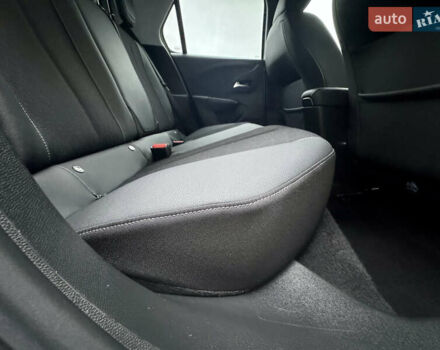 Серый Опель Corsa-e, объемом двигателя 0 л и пробегом 41 тыс. км за 14000 $, фото 37 на Automoto.ua