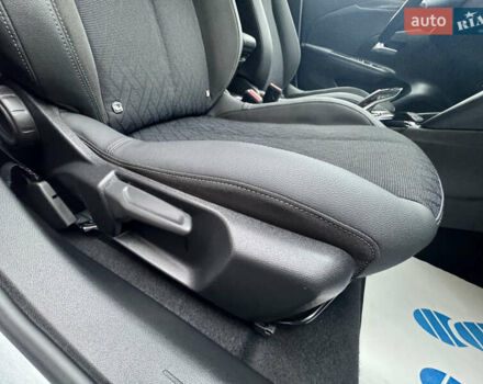 Серый Опель Corsa-e, объемом двигателя 0 л и пробегом 41 тыс. км за 14000 $, фото 30 на Automoto.ua