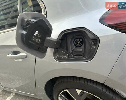 Сірий Опель Corsa-e, об'ємом двигуна 0 л та пробігом 40 тис. км за 14900 $, фото 37 на Automoto.ua