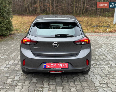 Серый Опель Corsa-e, объемом двигателя 0 л и пробегом 97 тыс. км за 12500 $, фото 5 на Automoto.ua