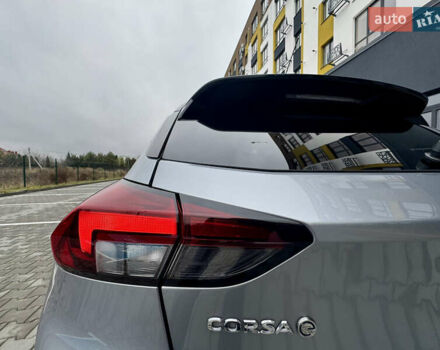 Серый Опель Corsa-e, объемом двигателя 0 л и пробегом 41 тыс. км за 14000 $, фото 13 на Automoto.ua