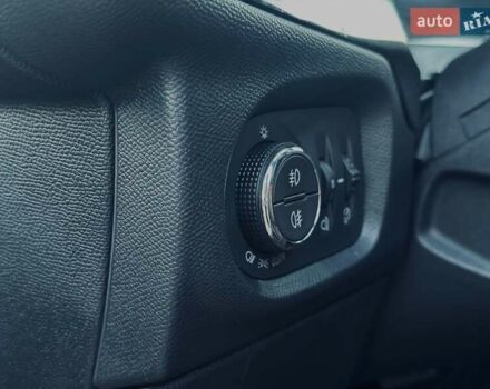 Сірий Опель Corsa-e, об'ємом двигуна 0 л та пробігом 22 тис. км за 11300 $, фото 40 на Automoto.ua