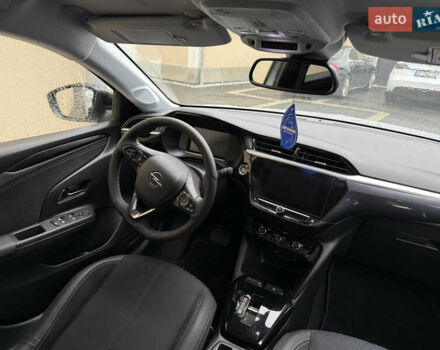 Сірий Опель Corsa-e, об'ємом двигуна 0 л та пробігом 12 тис. км за 15900 $, фото 8 на Automoto.ua
