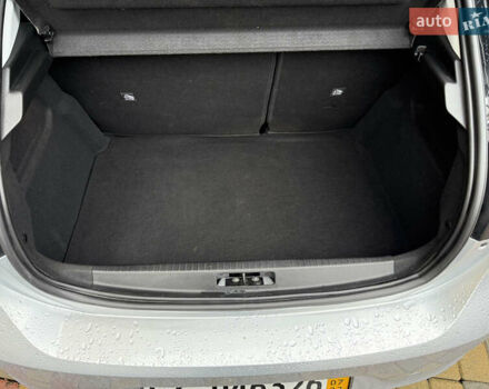 Сірий Опель Corsa-e, об'ємом двигуна 0 л та пробігом 12 тис. км за 15900 $, фото 5 на Automoto.ua