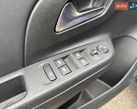 Синий Опель Corsa-e, объемом двигателя 0 л и пробегом 109 тыс. км за 12999 $, фото 49 на Automoto.ua