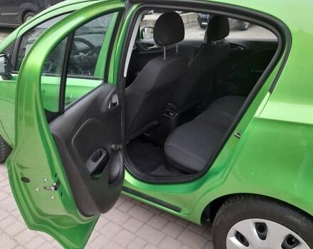 Зеленый Опель Corsa-e, объемом двигателя 1.25 л и пробегом 333 тыс. км за 7150 $, фото 9 на Automoto.ua