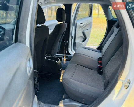 Білий Опель Crossland, об'ємом двигуна 1.2 л та пробігом 7 тис. км за 16500 $, фото 13 на Automoto.ua