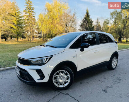Белый Опель Crossland, объемом двигателя 1.2 л и пробегом 7 тыс. км за 16500 $, фото 1 на Automoto.ua
