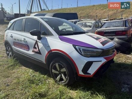 Белый Опель Crossland, объемом двигателя 1.2 л и пробегом 8 тыс. км за 13500 $, фото 1 на Automoto.ua