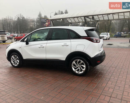 Белый Опель Crossland X, объемом двигателя 1.56 л и пробегом 285 тыс. км за 11500 $, фото 3 на Automoto.ua