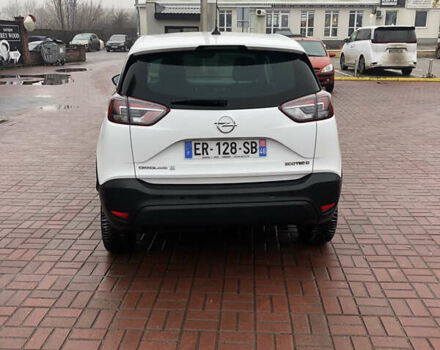 Белый Опель Crossland X, объемом двигателя 1.56 л и пробегом 285 тыс. км за 11500 $, фото 4 на Automoto.ua