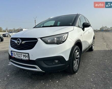 Белый Опель Crossland X, объемом двигателя 1.2 л и пробегом 161 тыс. км за 15500 $, фото 1 на Automoto.ua