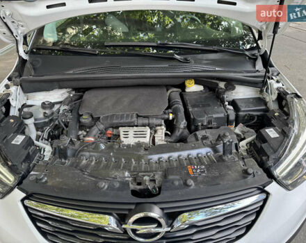 Білий Опель Crossland X, об'ємом двигуна 1.2 л та пробігом 46 тис. км за 14500 $, фото 20 на Automoto.ua